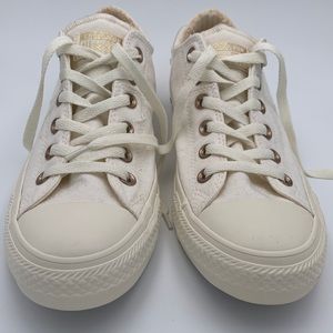 Converse All Stars Brand New woman’s size 10